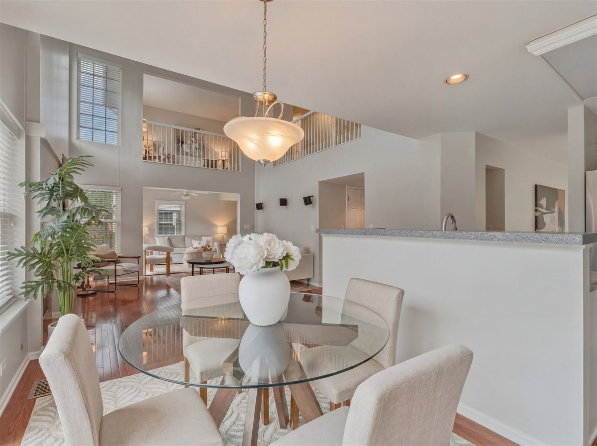 1524 Woodbury Circle, Gurnee, IL