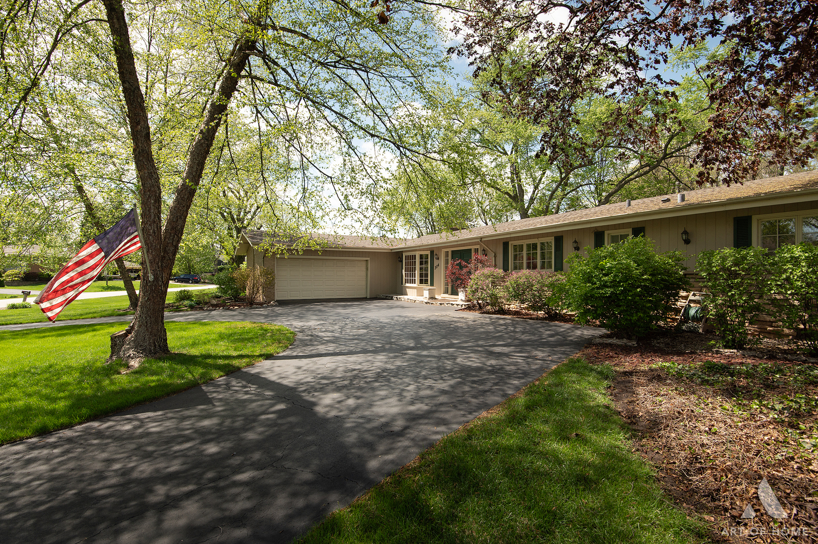 304 S Circle Drive, Palatine, IL
