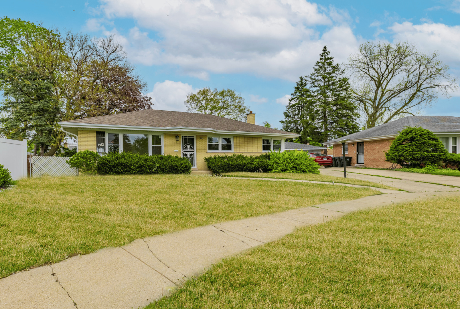 960 E 167th Street, South Holland, IL
