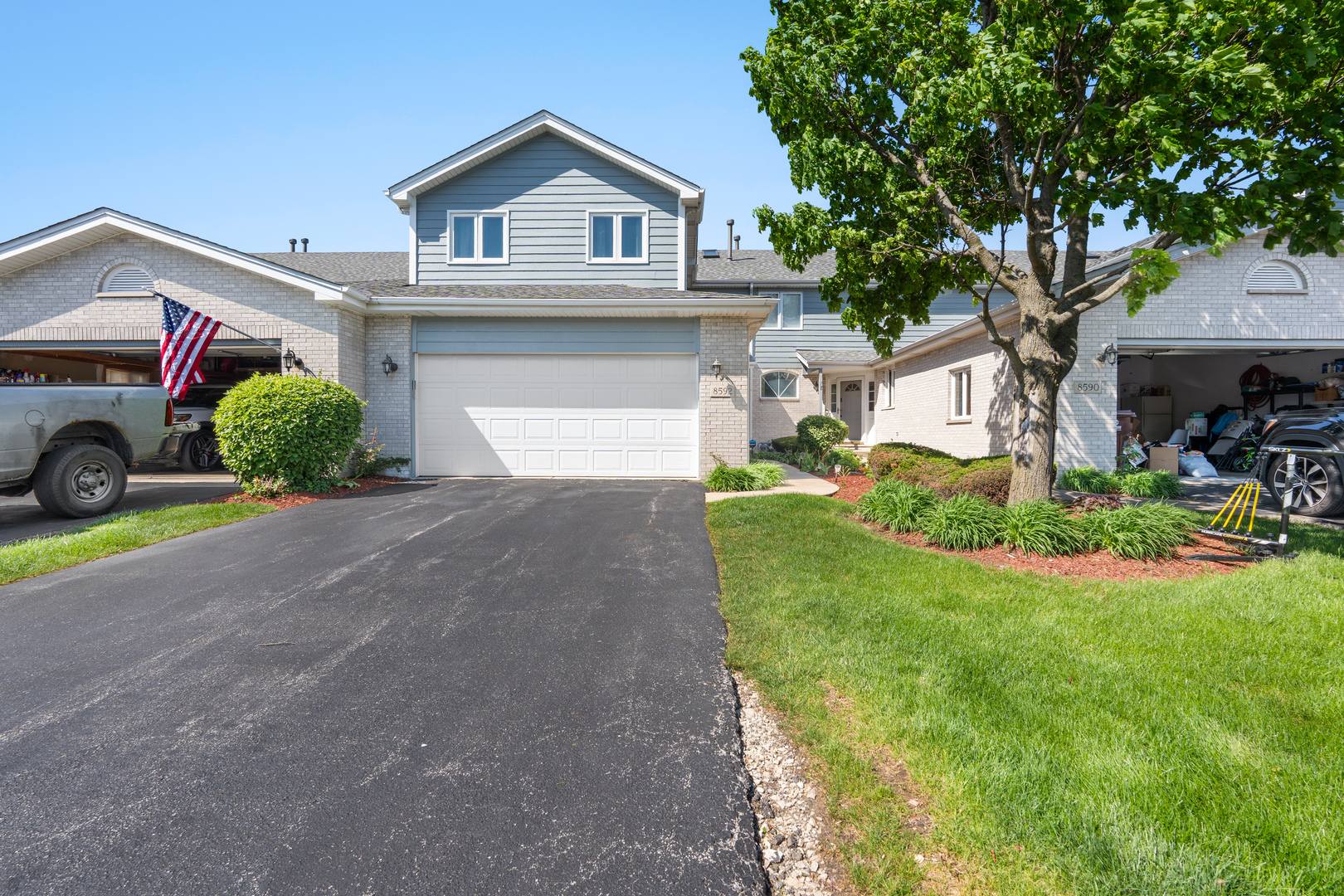 8592 Tullamore Drive, Tinley Park, IL