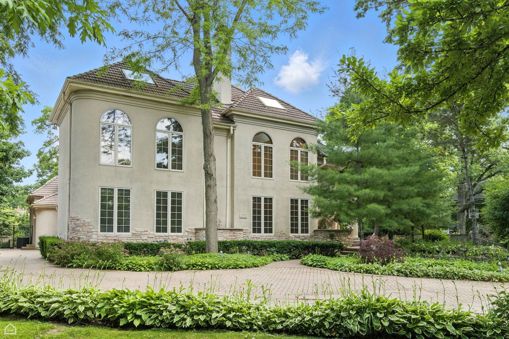 260 Beech Street, Highland Park, IL