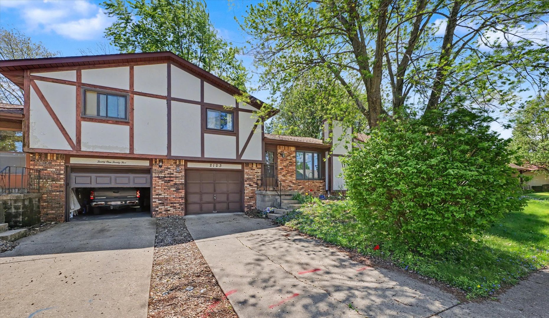 2123 E Mill Stone Road #2123, Decatur, IL