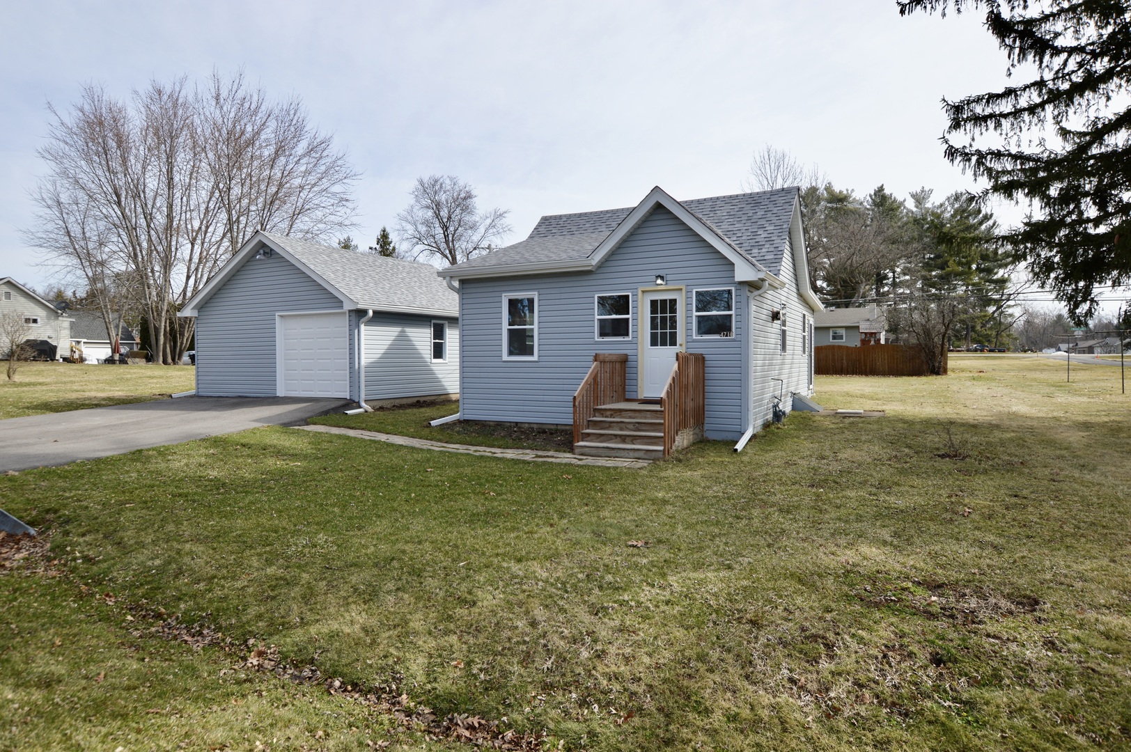 4718 Ottawa Road, Wonder Lake, IL