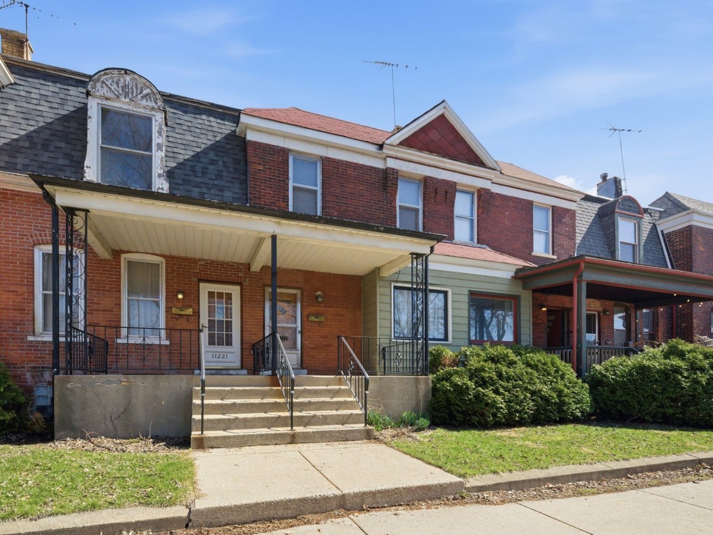 11223 S Forrestville Avenue, Chicago, IL