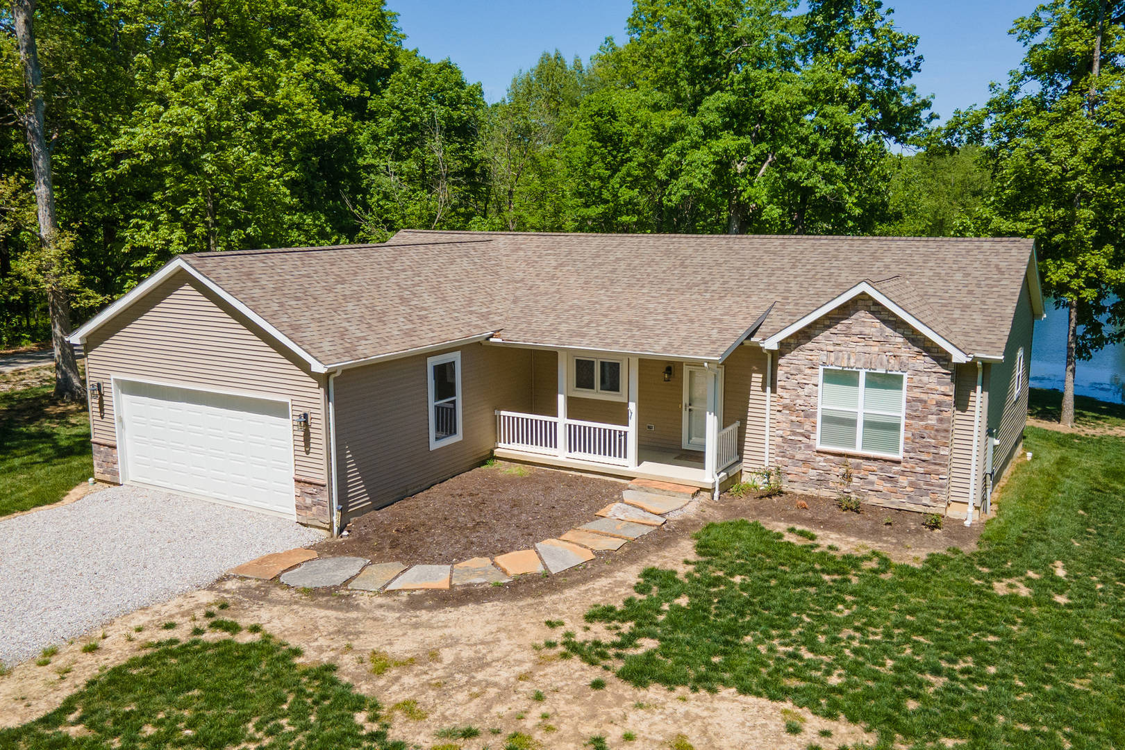 18562 E Hill Street, Mt Vernon, IL