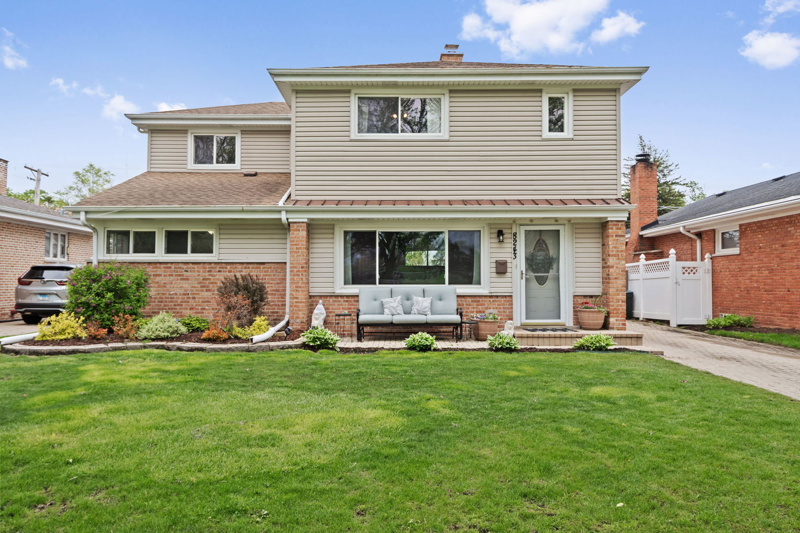 8243 N Washington Street, Niles, IL