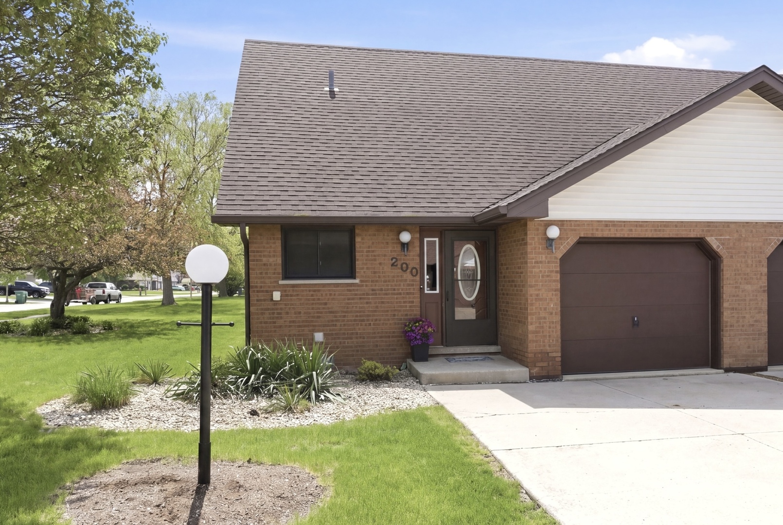 200 Fairview Drive, Manhattan, IL