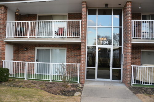 1104 Mercury Drive #1B, Schaumburg, IL