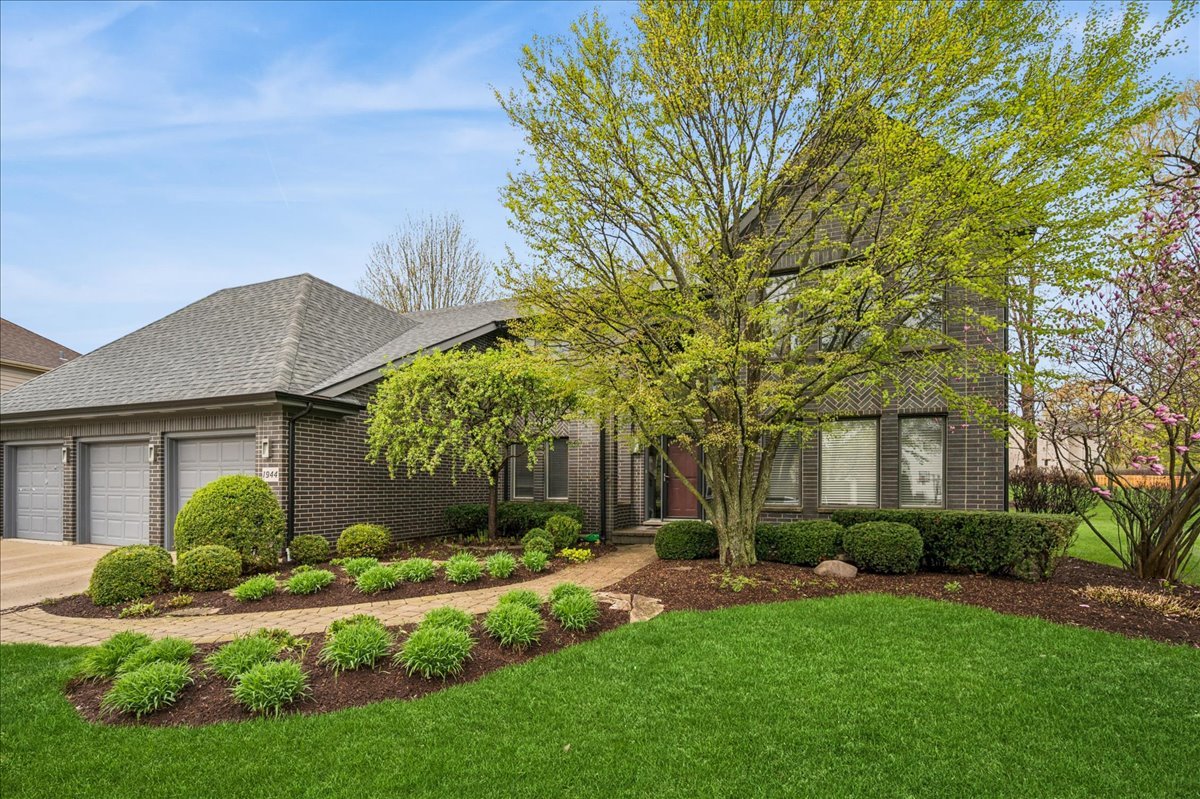 1944 Beverly Lane, Buffalo Grove, IL