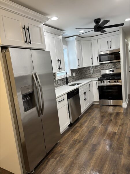 7737 S Champlain Avenue, Chicago, IL