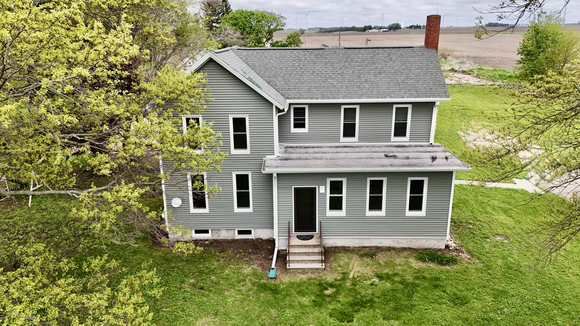 17767 2400 N Avenue, Walnut, IL