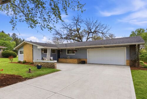 11N980 Almora Terrace, Elgin, IL
