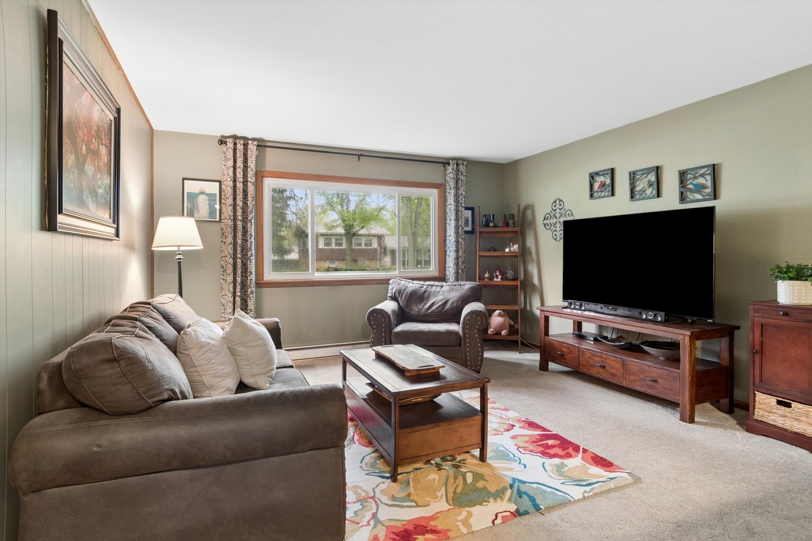 4 S Cypress Lane, North Aurora, IL