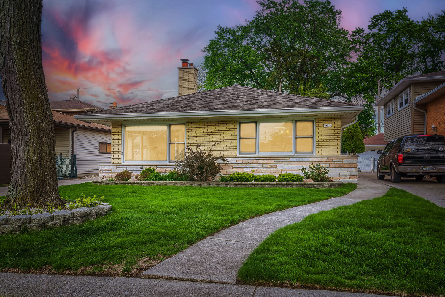 10411 S Millard Avenue, Chicago, IL