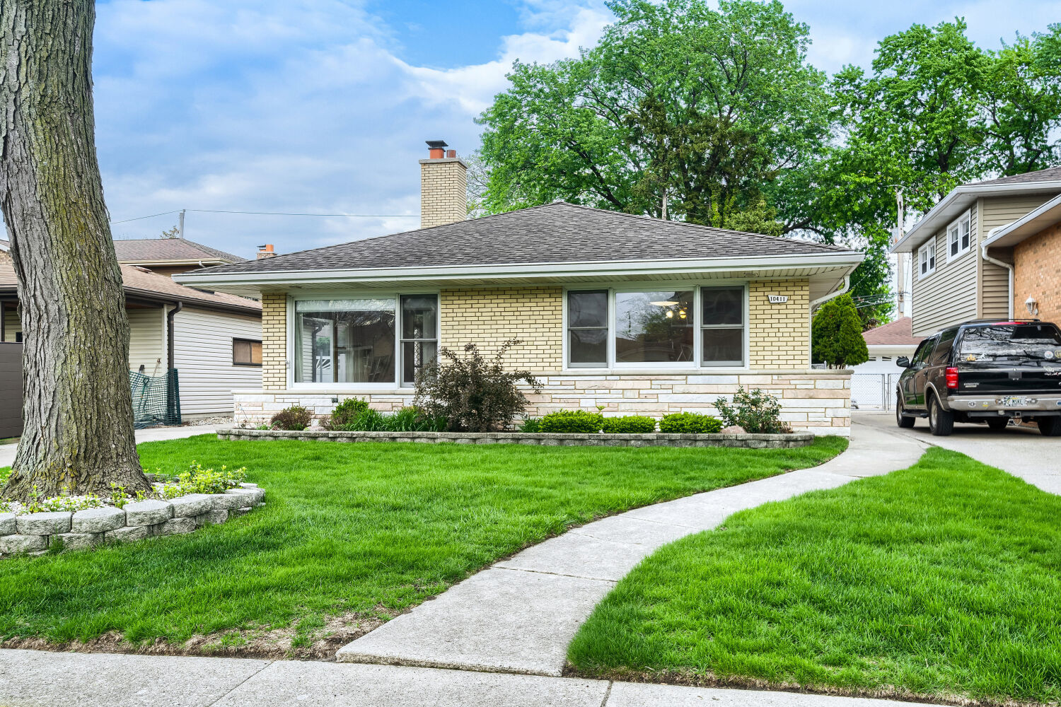 10411 S Millard Avenue, Chicago, IL
