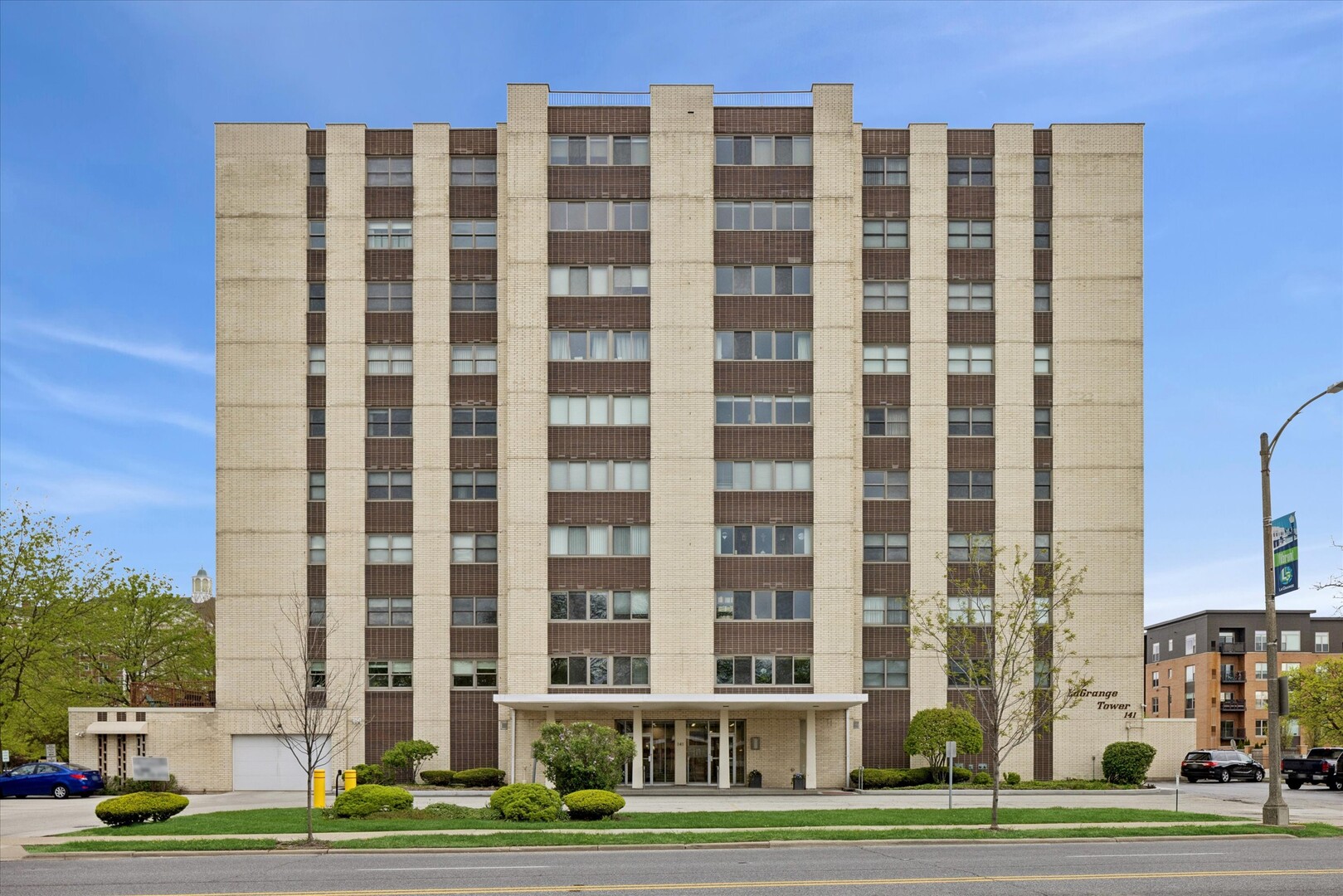 141 N La Grange Road #903, La Grange, IL