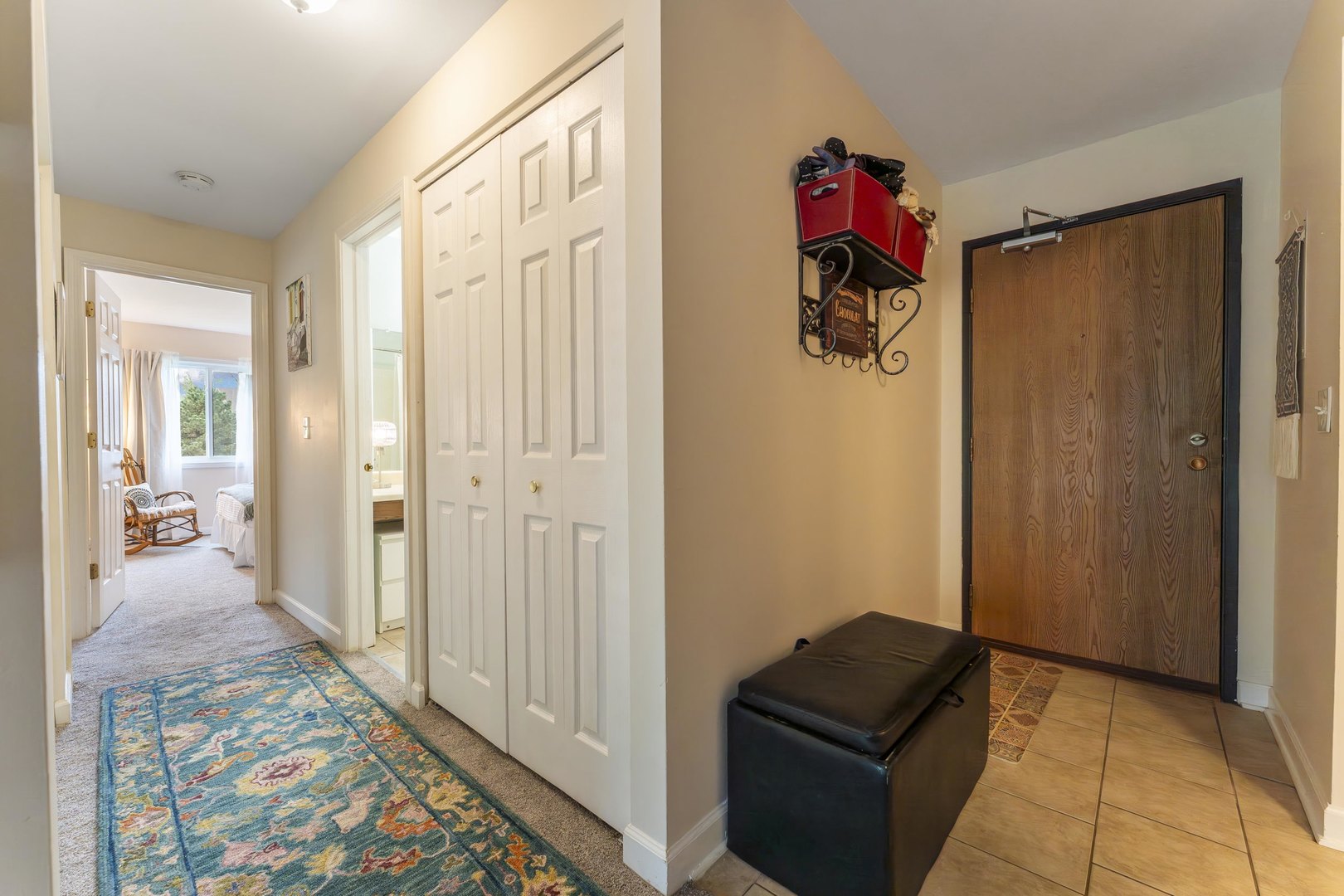 33561 N Royal Oak Lane #209, Grayslake, IL