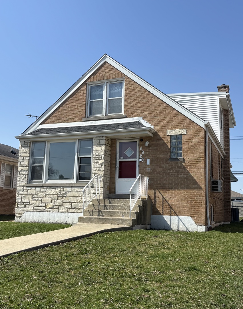 4920 N Nagle Street, Chicago, IL