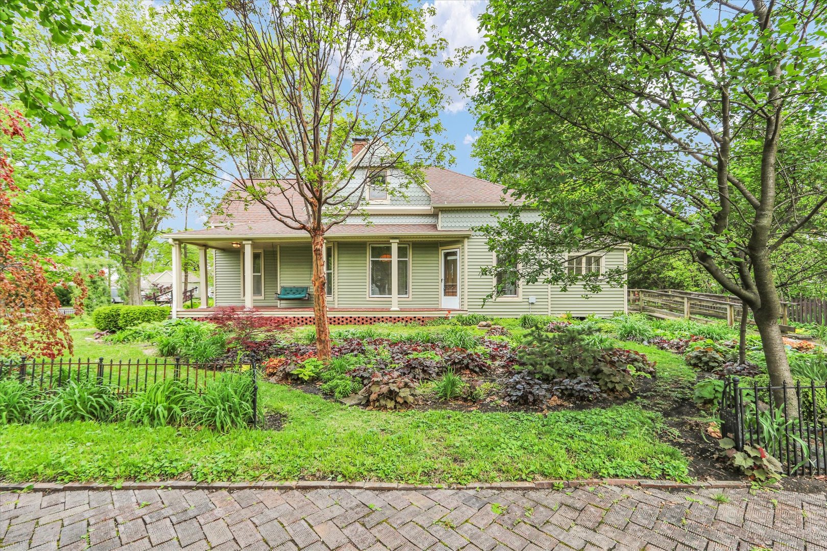 108 S 5th Street, St. Joseph, IL