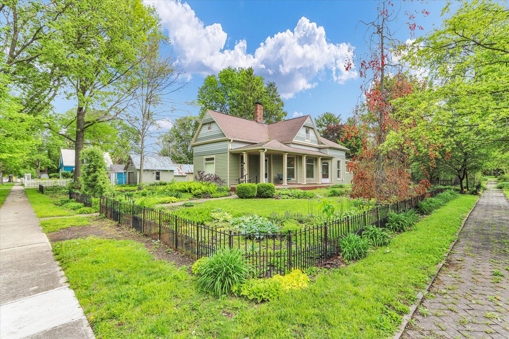 108 S 5th Street, St. Joseph, IL