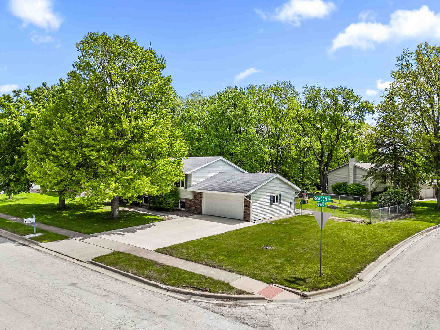 1711 Braden Drive, Normal, IL