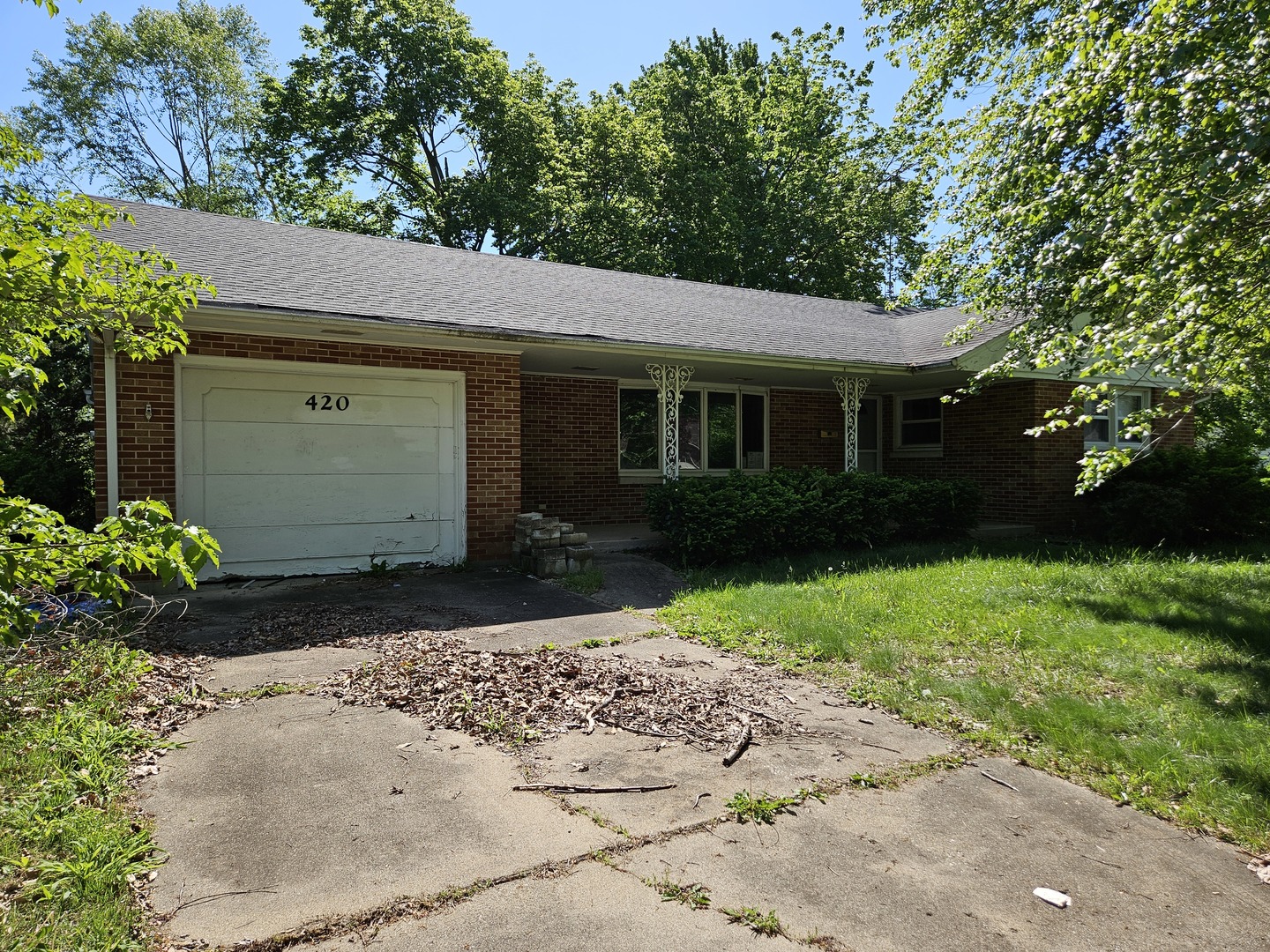 420 S Wood Street, Nashville, IL