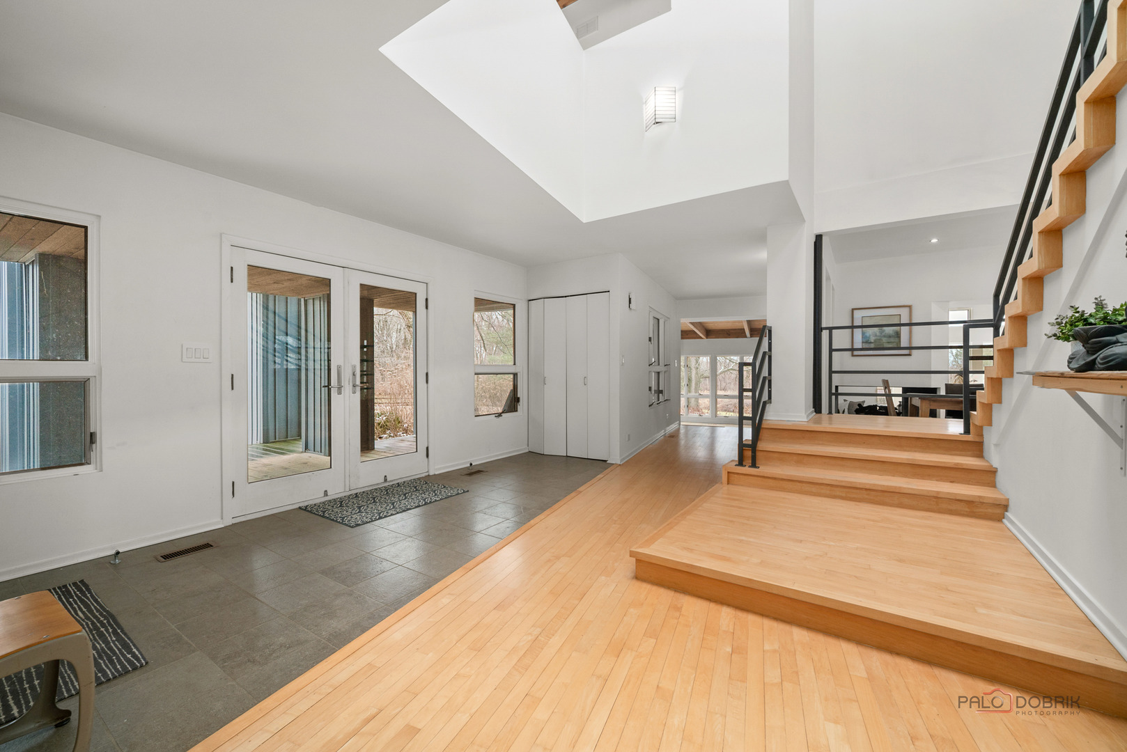 18212 Oak Grove Road, Harvard, IL