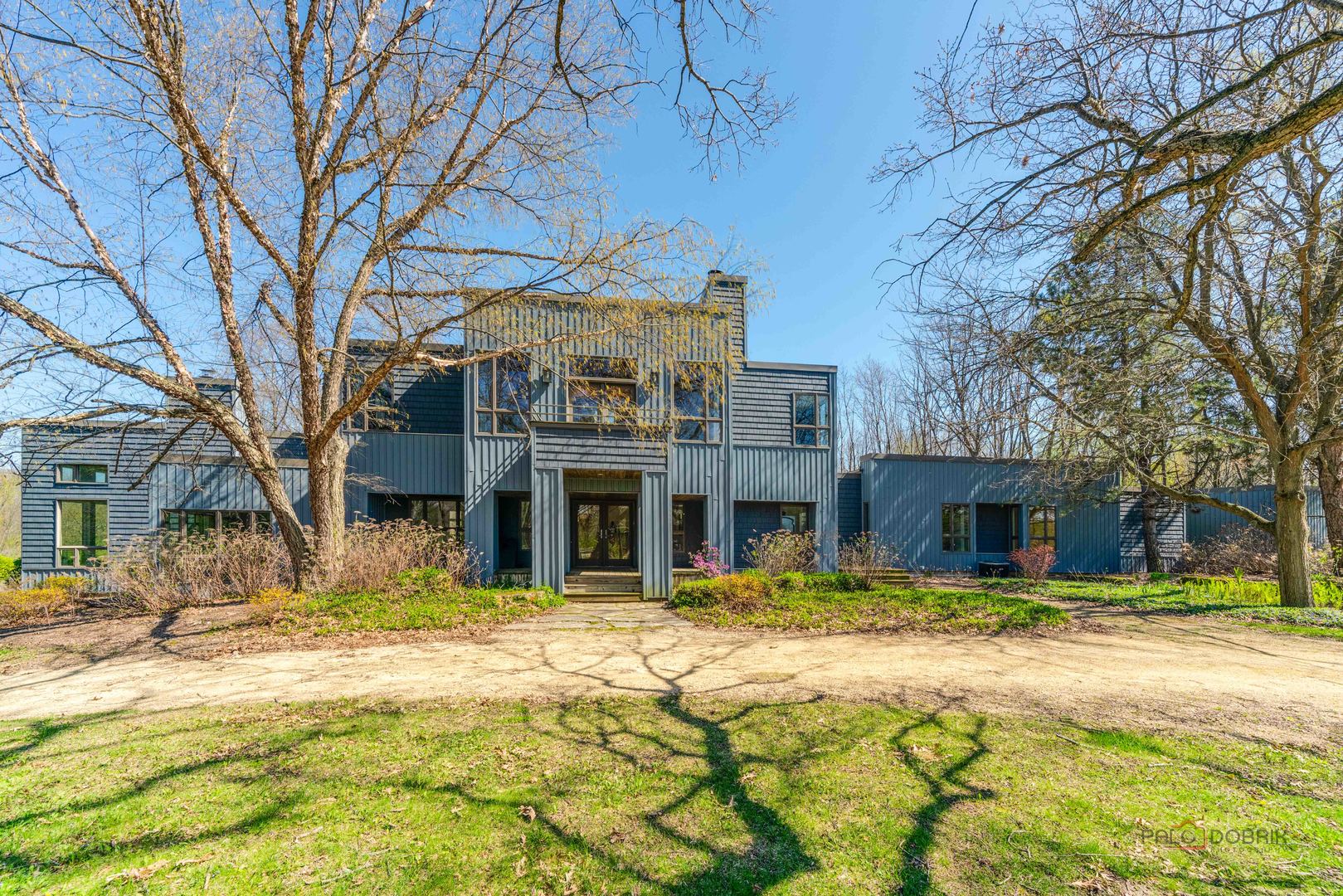 18212 Oak Grove Road, Harvard, IL