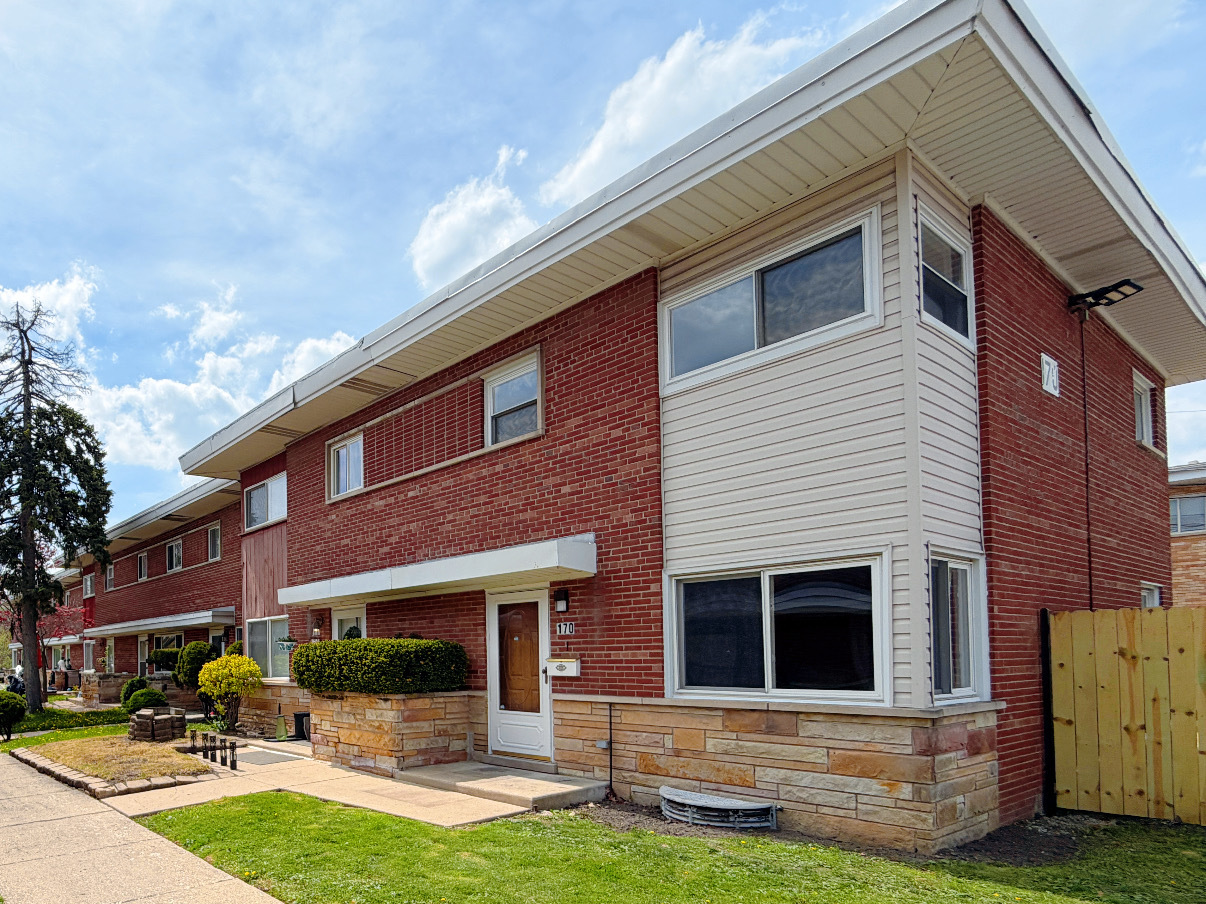 170 E Northwest Highway #I, Des Plaines, IL