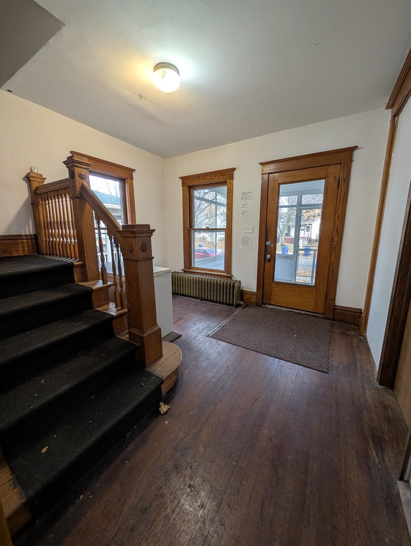 226 W Locust Street, DeKalb, IL