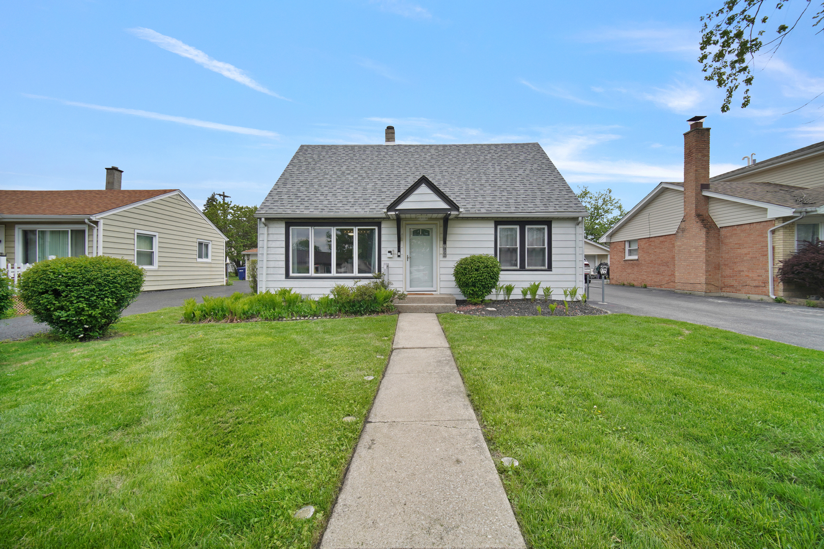 7022 W 114th Place, Worth, IL