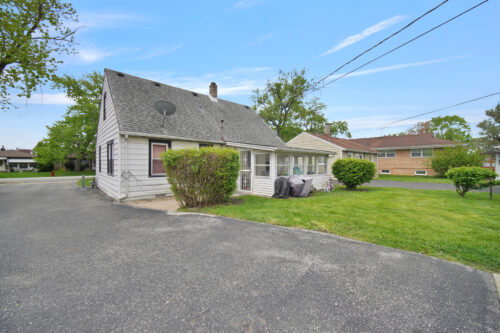 7022 W 114th Place, Worth, IL