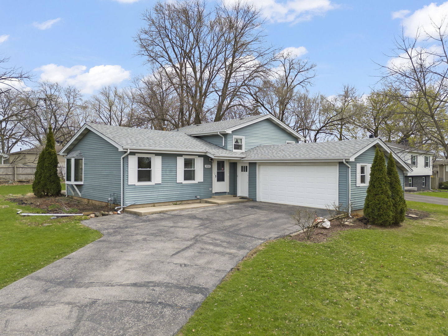 6065 Chase Avenue, Downers Grove, IL