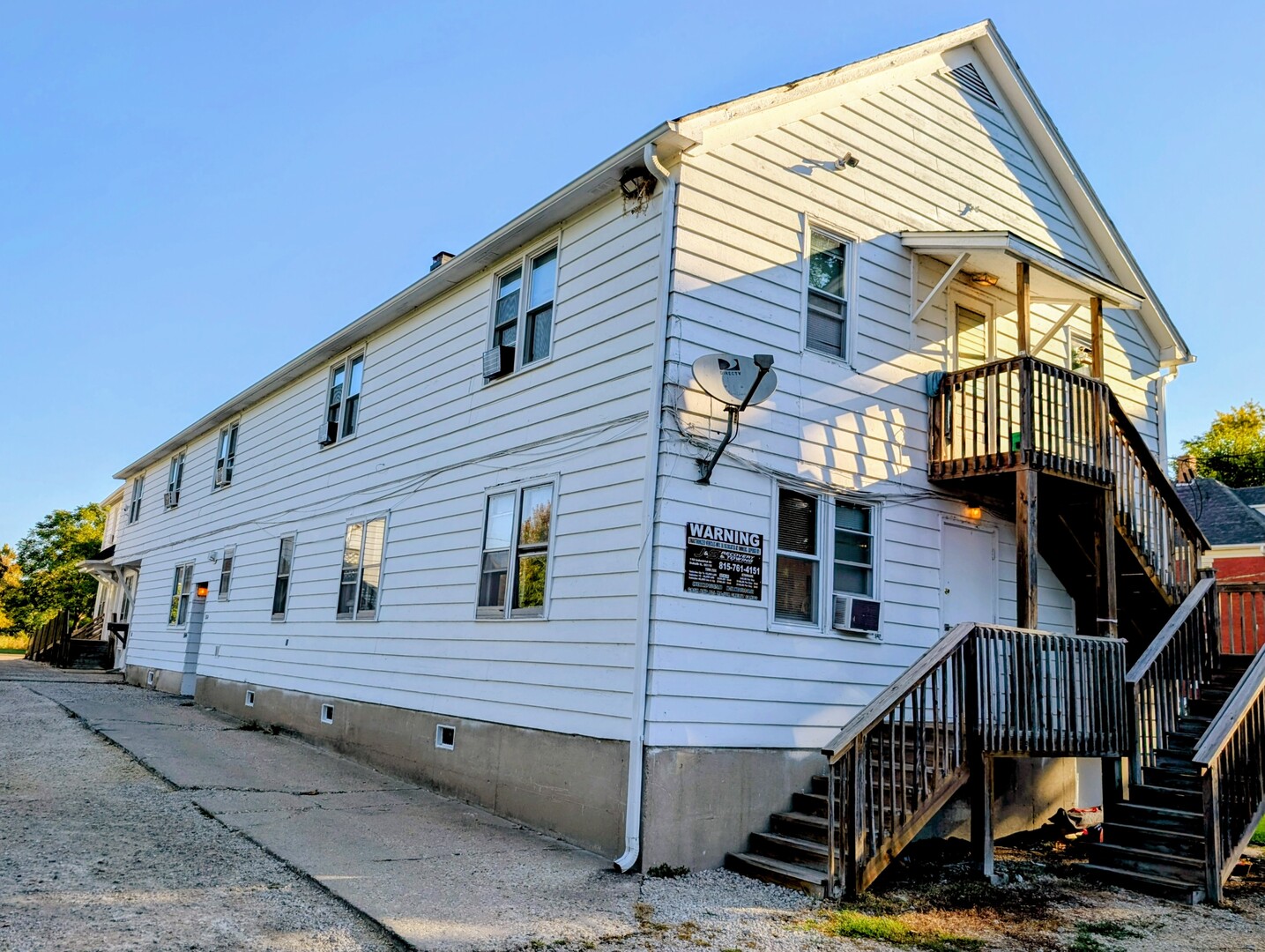 532 – 534 College Avenue, DeKalb, IL