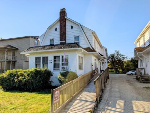 532 – 534 College Avenue, DeKalb, IL