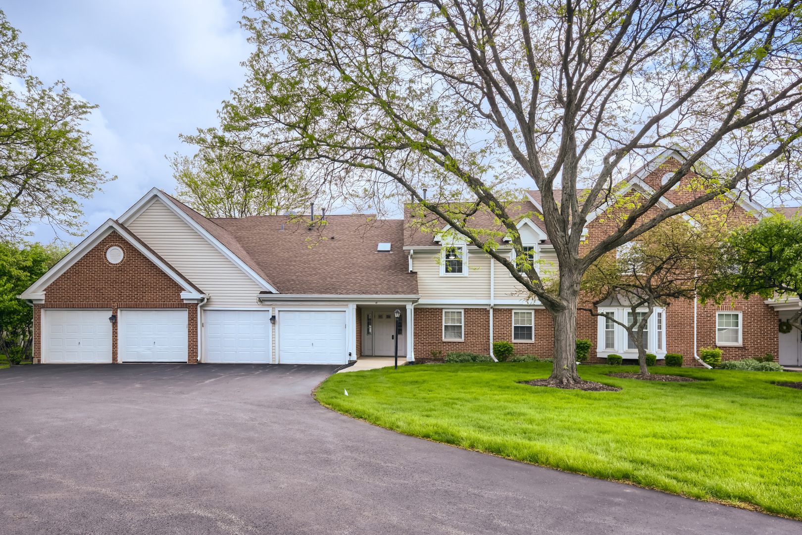 41 Ashburn Court #X2, Schaumburg, IL