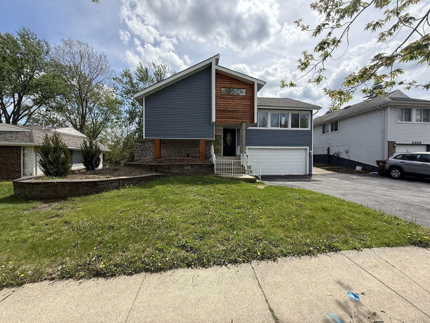 3307 Fountainbleau Drive, Hazel Crest, IL