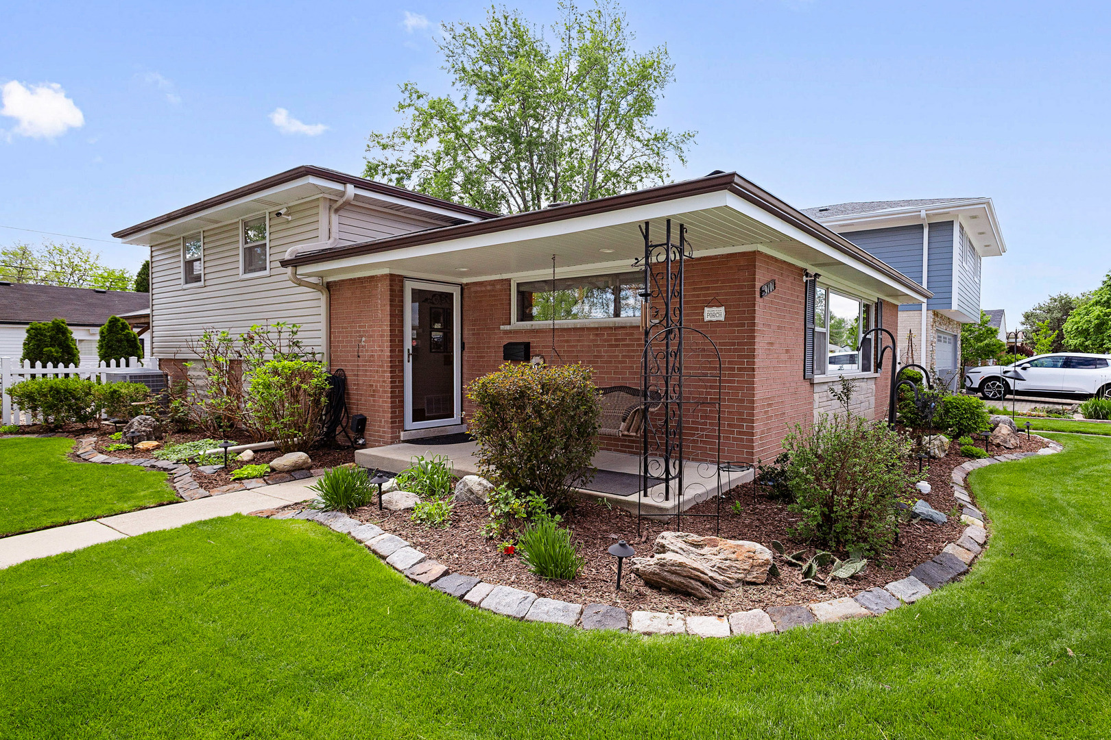 9101 27th Street, Brookfield, IL