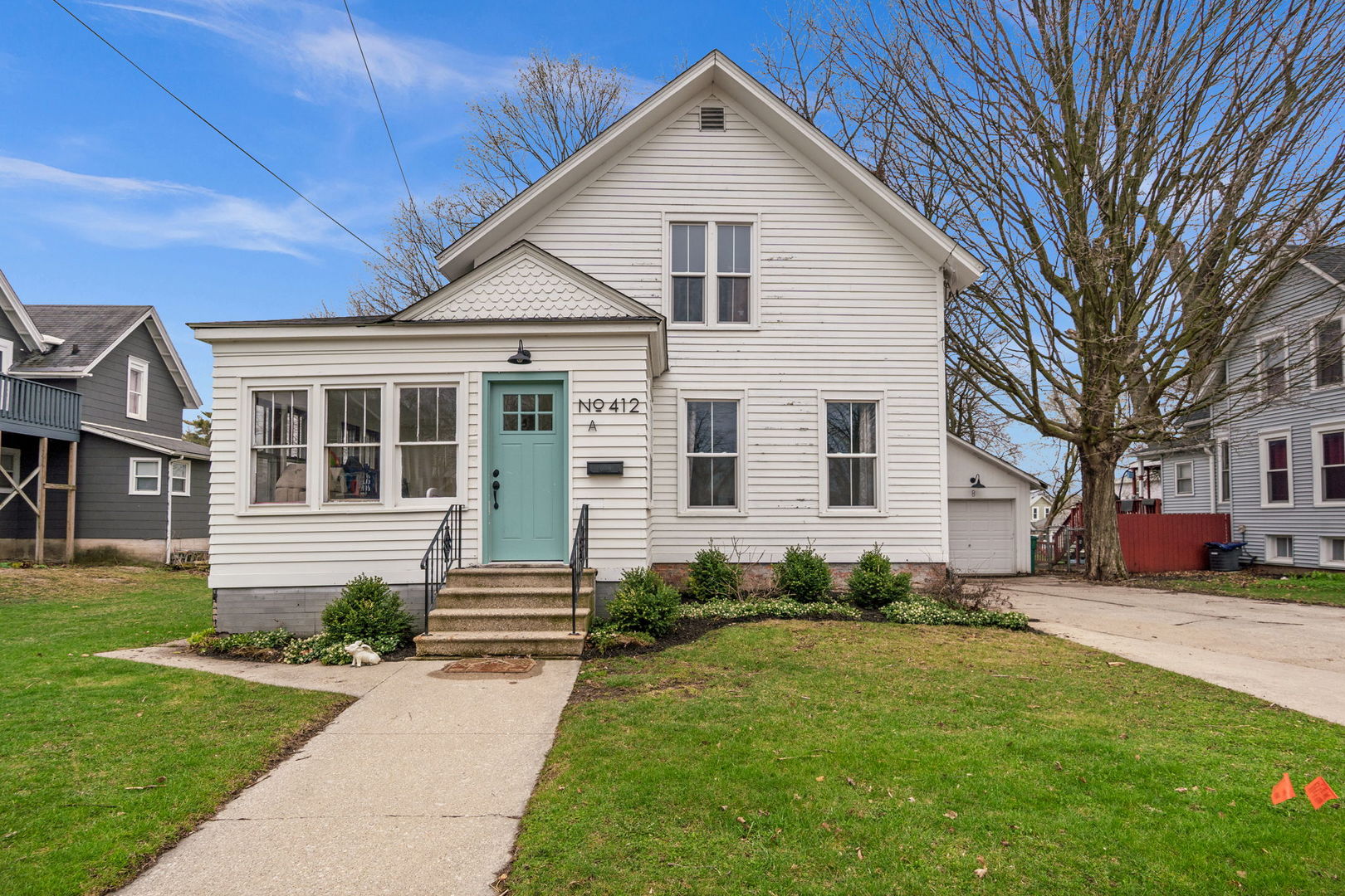 412 W High Street, Sycamore, IL