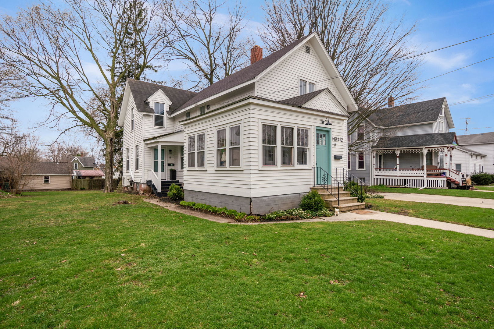412 W High Street, Sycamore, IL