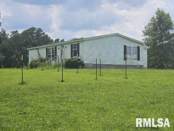 8913 Winemiller Road, Macedonia, IL