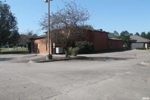 1235 CEDAR Court, Carbondale, IL