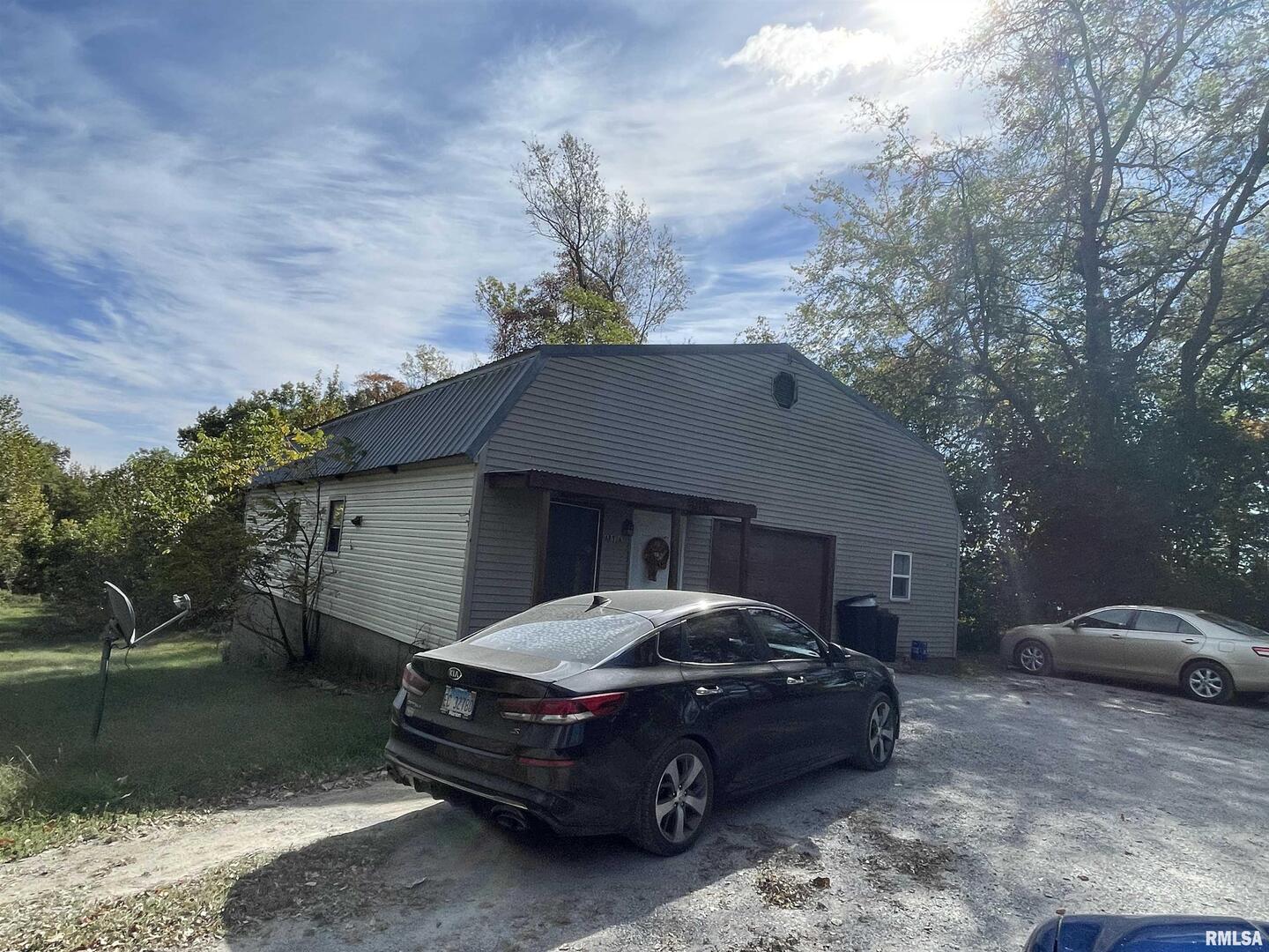 2480 Meadville Lane, Carbondale, IL