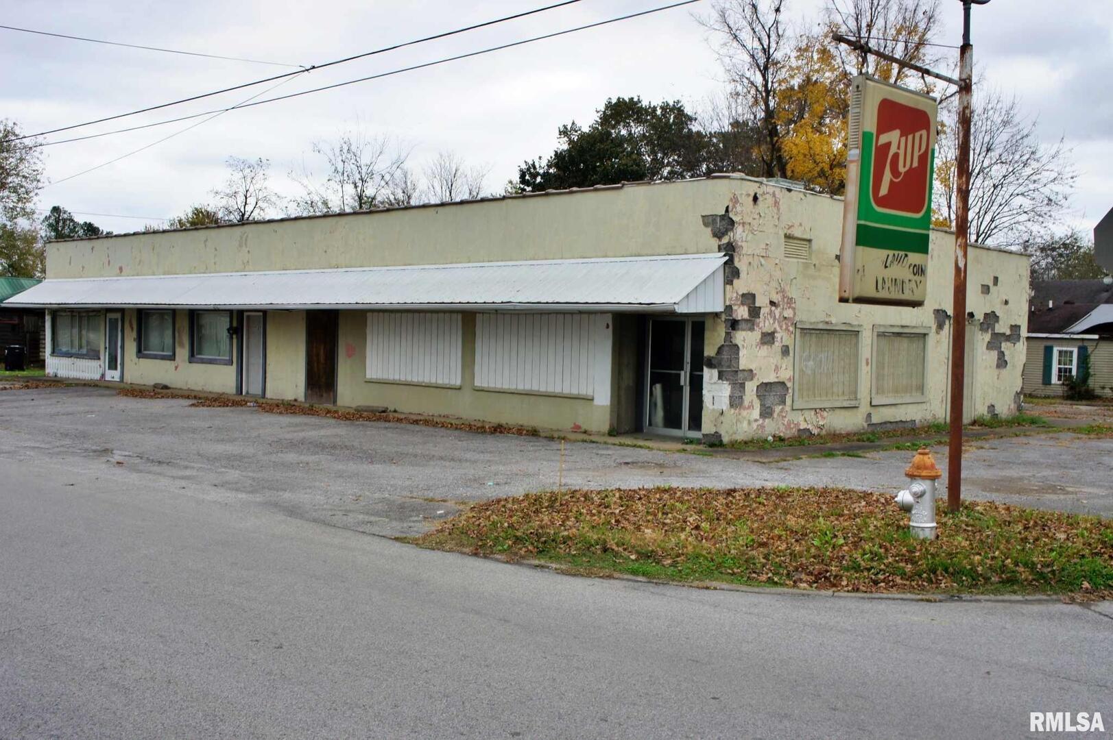 716 W 19TH Street, Metropolis, IL