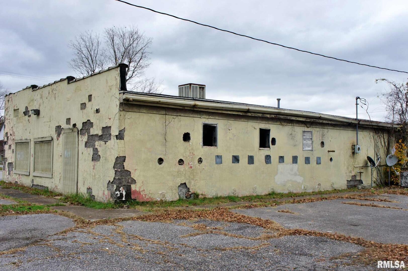 716 W 19TH Street, Metropolis, IL