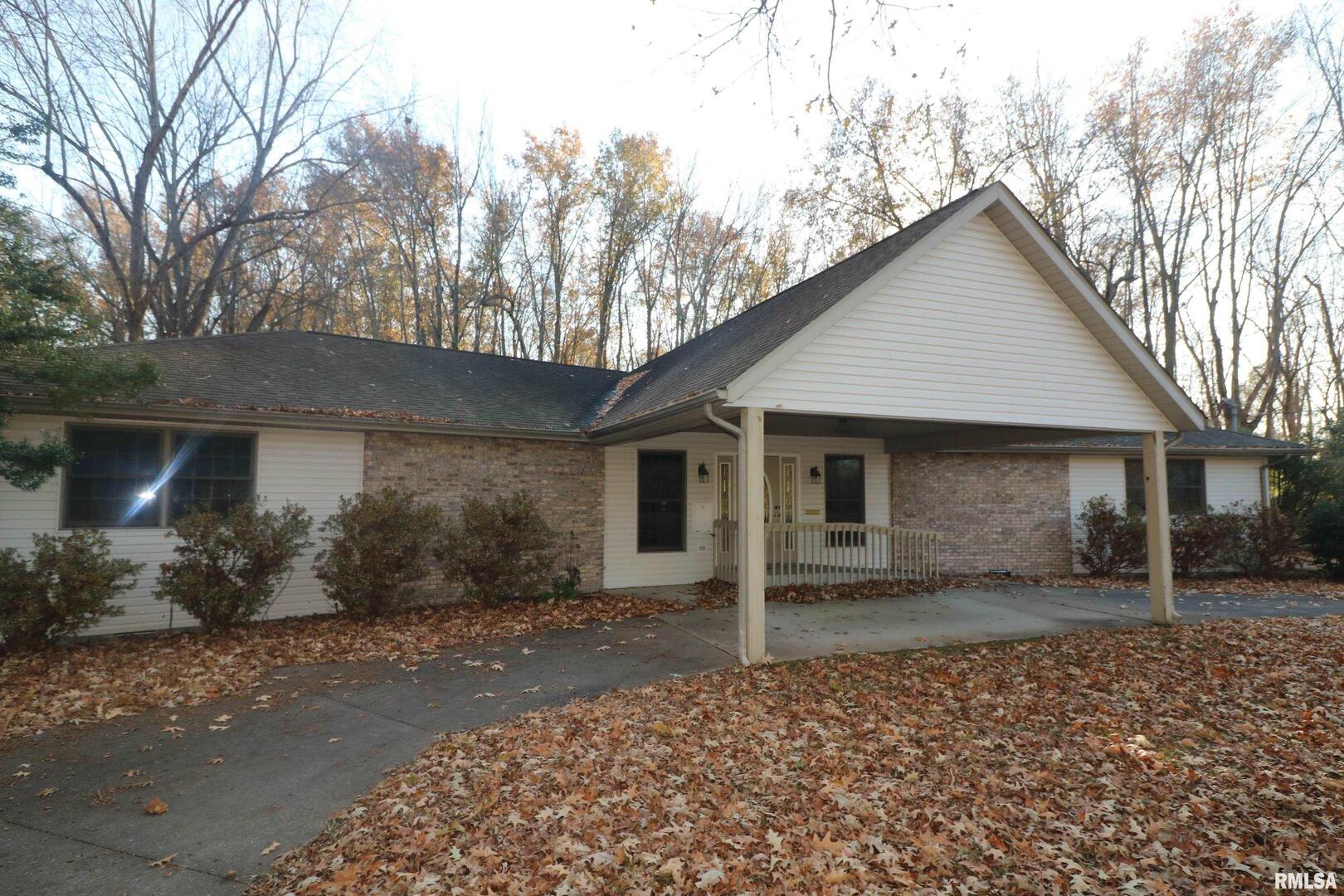 200 E Diaz Street, Herrin, IL