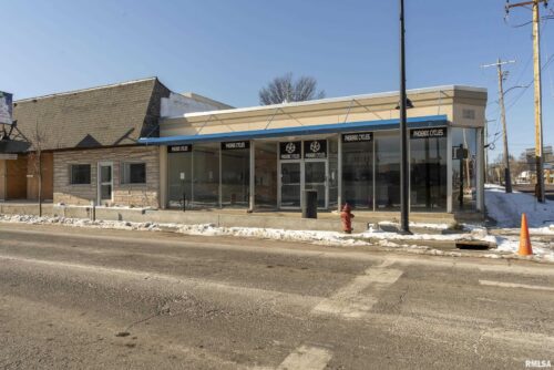 300 S ILLINOIS Avenue, Carbondale, IL