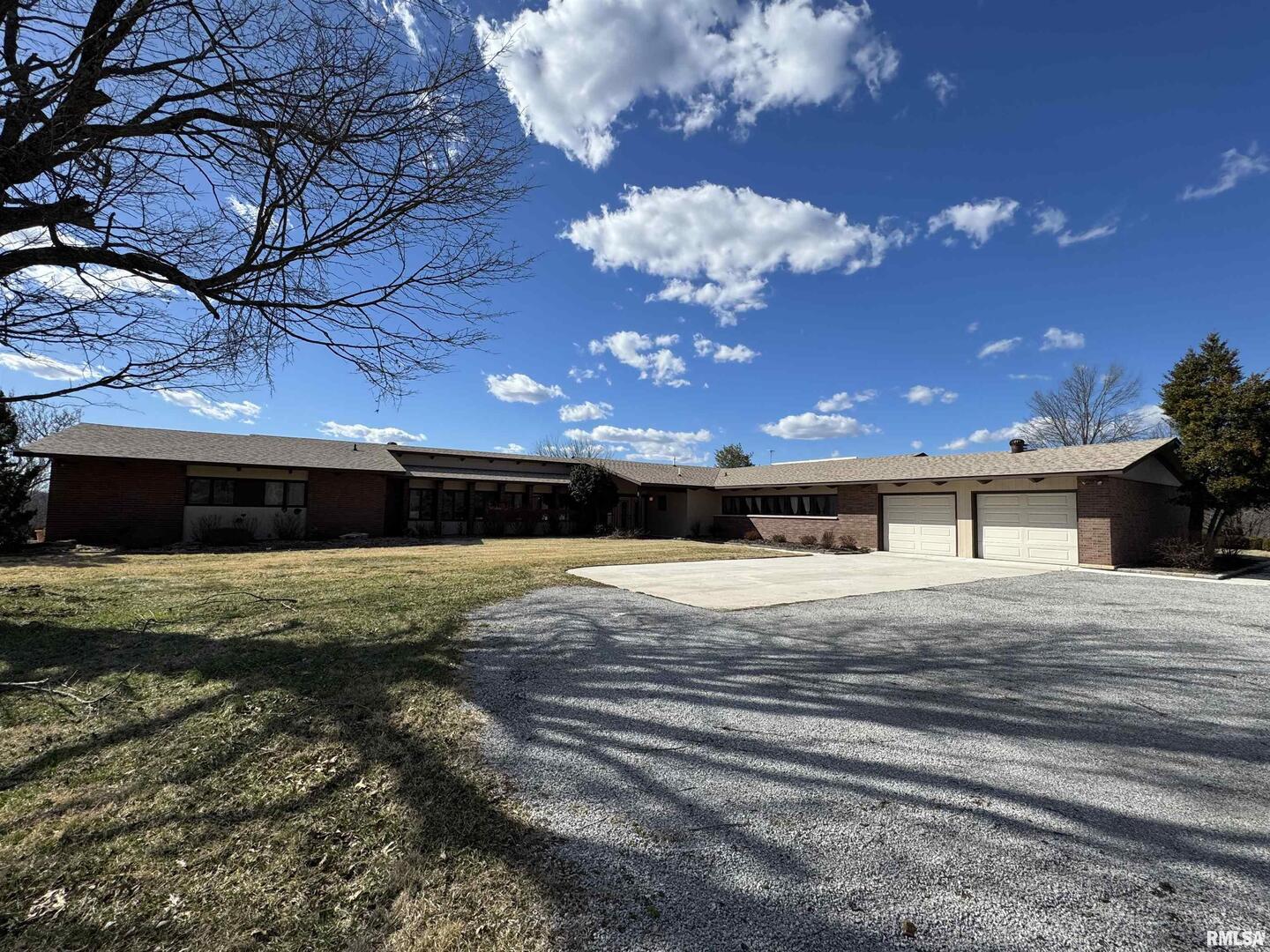 800 S GREEN Street, Anna, IL