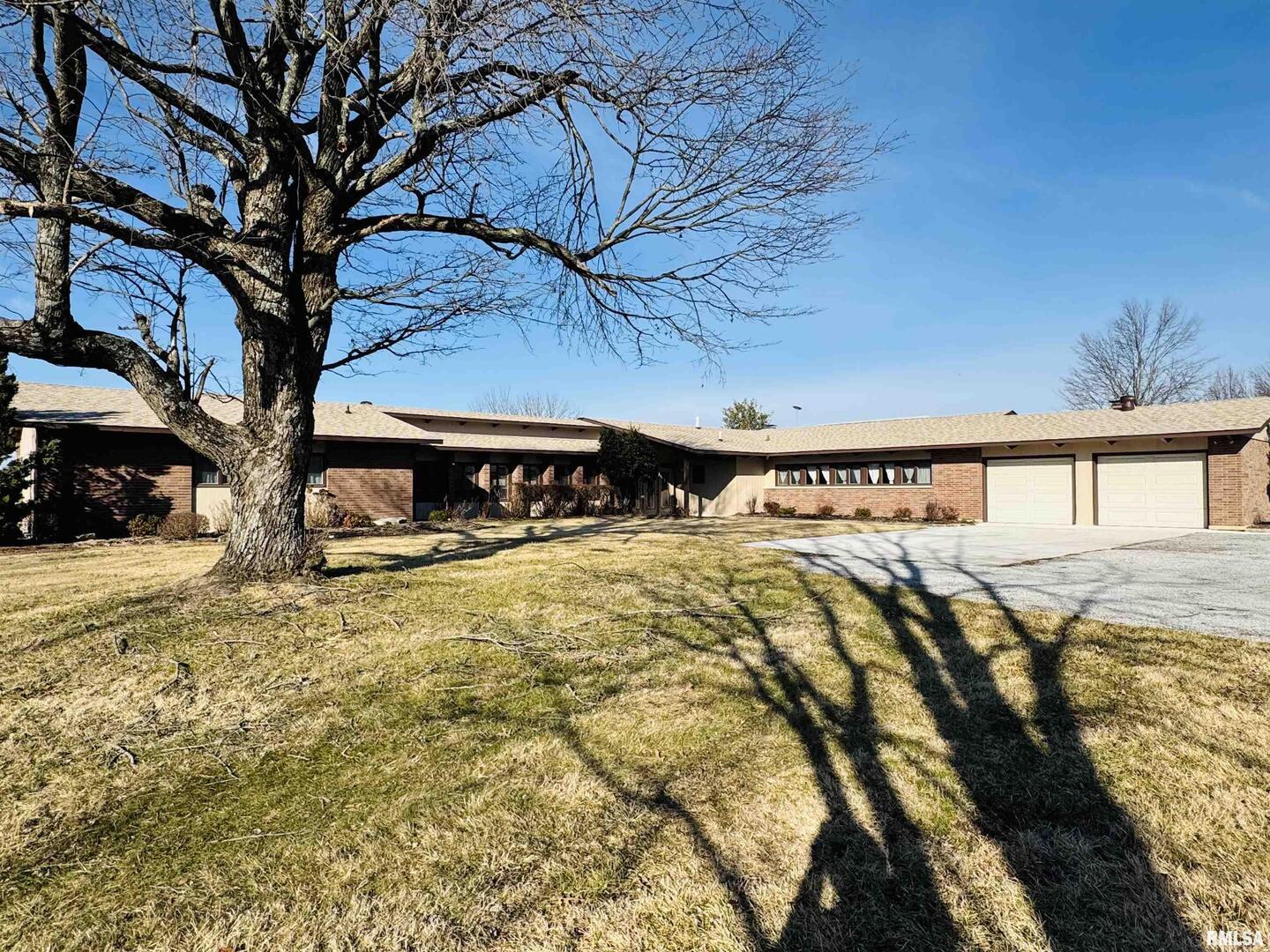 800 S GREEN Street, Anna, IL