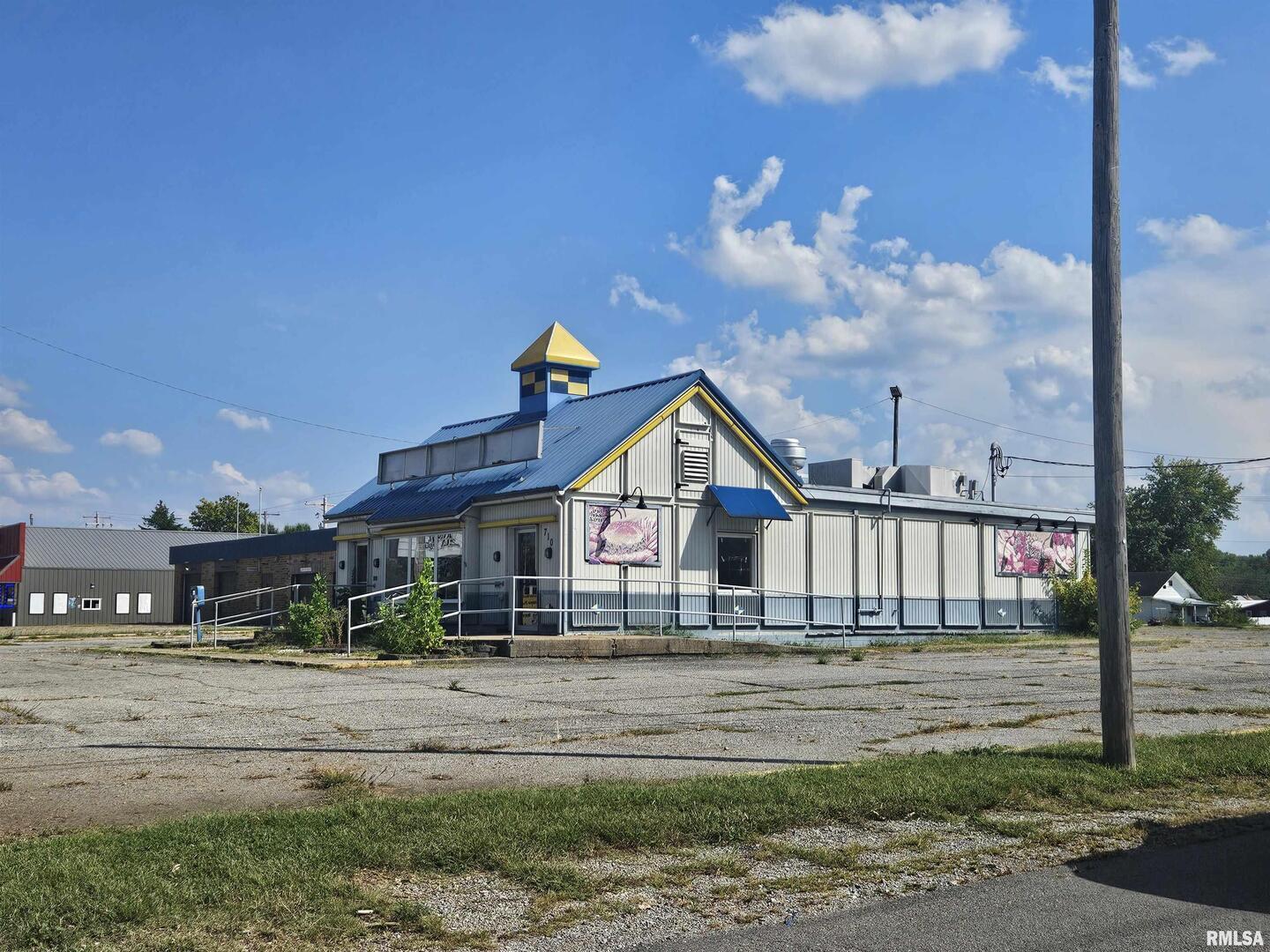 710 W MAIN Street, West Frankfort, IL